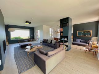 house 13 Rooms for seasonal rent on MERVILLE FRANCEVILLE PLAGE (14810)