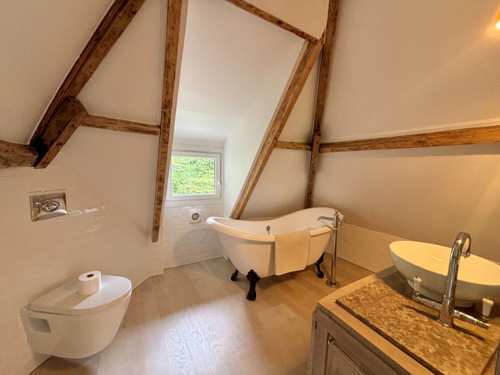 thatched cottage 5 Rooms for seasonal rent on BONNEBOSQ (14340)