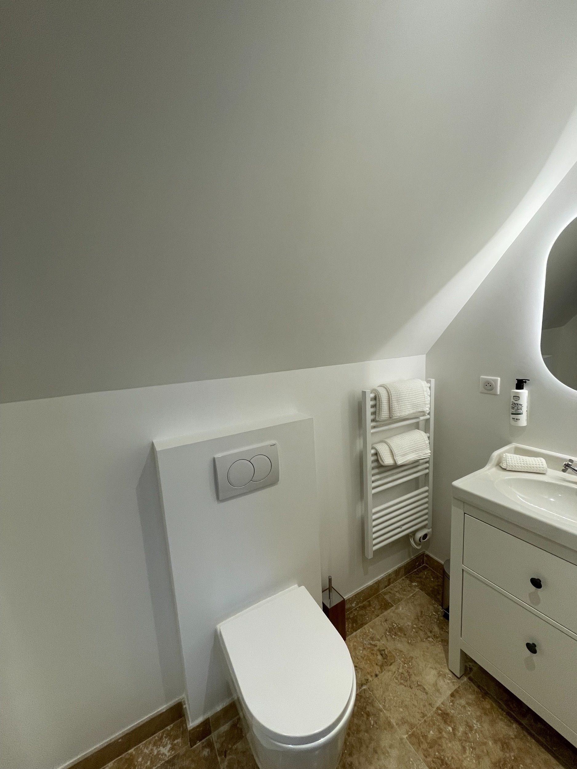 house 6 Rooms for seasonal rent on CRICQUEBOEUF (14113)