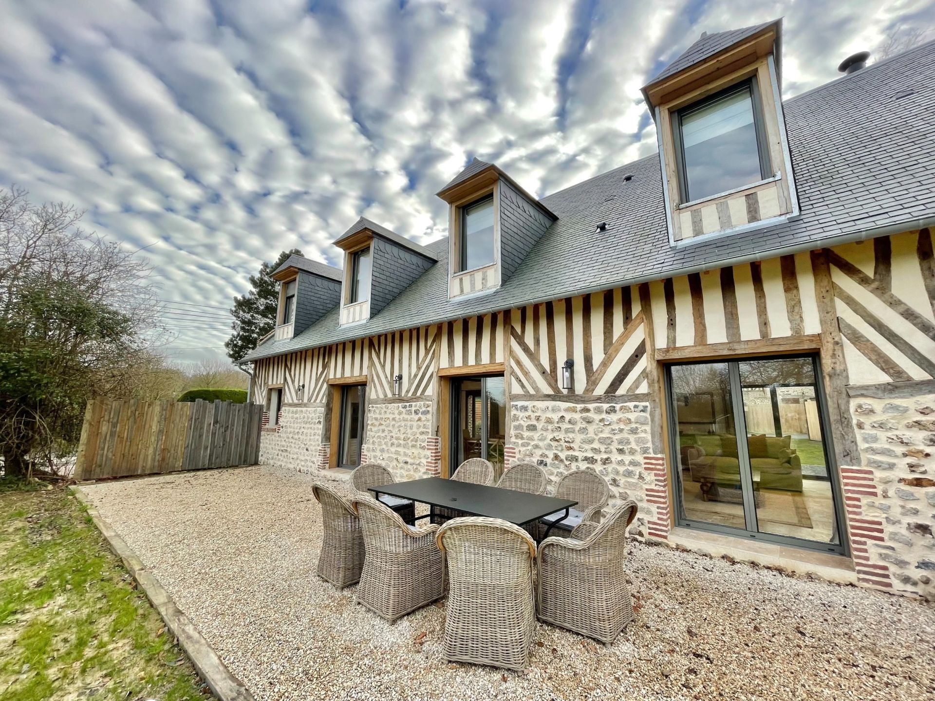 house 32 Rooms for seasonal rent on CRICQUEBOEUF (14113)