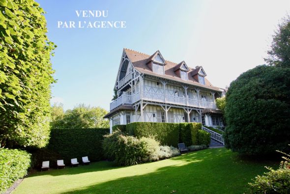 Sale Villa Trouville-sur-Mer 10&nbsp;Rooms 280&nbsp;m²