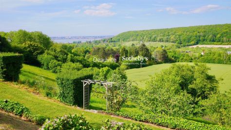 Sale House Barneville-la-Bertran 8&nbsp;Rooms 200&nbsp;m²