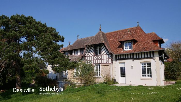 Sale Norman house Trouville-sur-Mer 8&nbsp;Rooms 157&nbsp;m²