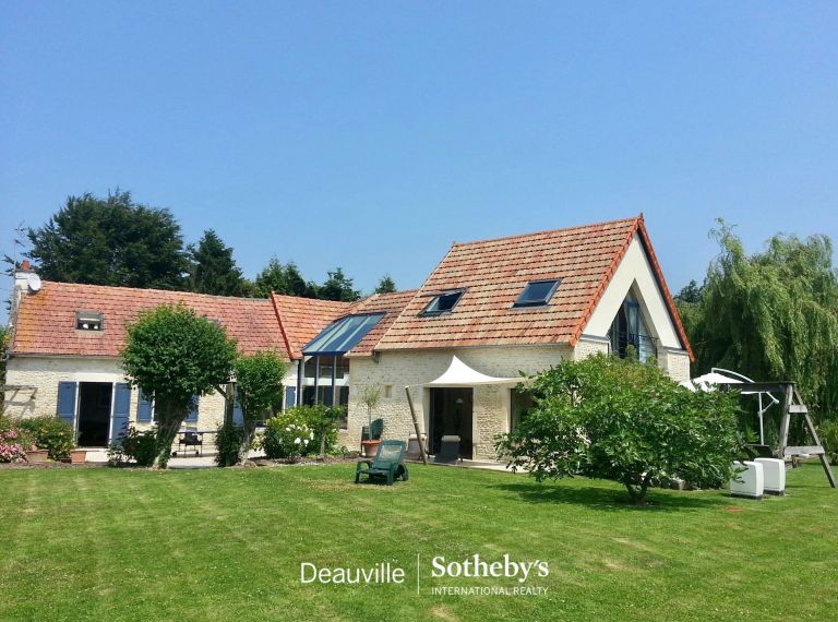 maison normande 8 Pièces en vente sur GONNEVILLE EN AUGE (14810)