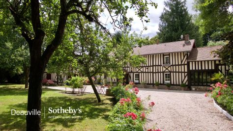 Norman house 7 Rooms for sale on CANAPVILLE (14800) Sale Norman house Canapville 7 Rooms 160 m²