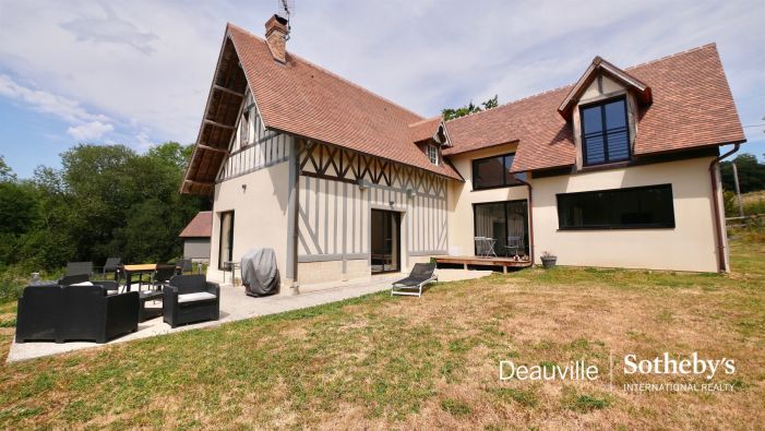 Sale House Bonneville-sur-Touques 6&nbsp;Rooms 200&nbsp;m²