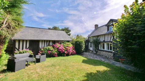 house 7 Rooms for sale on TOUQUES (14800) Sale House Touques 7 Rooms 200 m²