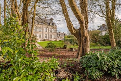 hôtel particulier 12 Pièces en vente sur VALOGNES (50700) Vente Hôtel particulier Valognes 12 Pièces 460 m²