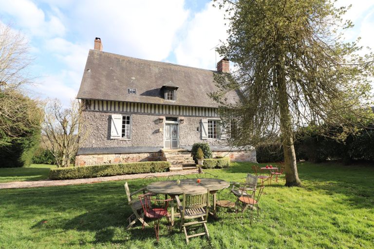 manor house 8 Rooms for sale on FOURNEVILLE (14600)