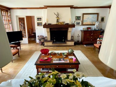 maison 7 Pièces en vente sur ST GATIEN DES BOIS (14130) Vente Maison Saint-Gatien-des-Bois 7 Pièces 201 m²
