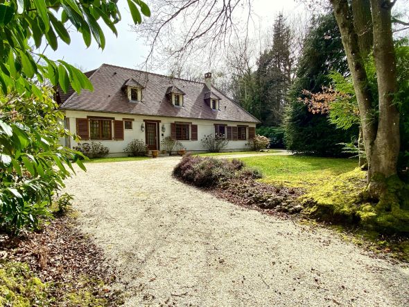Vente Maison Saint-Gatien-des-Bois 7 Pièces 201 m²