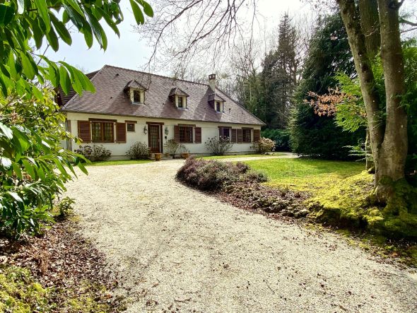 Sale House Saint-Gatien-des-Bois 7&nbsp;Rooms 201&nbsp;m²