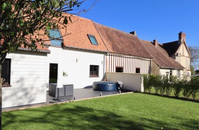 house 5 Rooms for sale on HOTOT-EN-AUGE (14430) Sale House Hotot-en-Auge 5 Rooms 130 m²