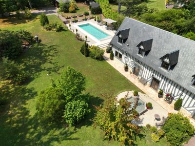 house 8 Rooms for sale on ST GATIEN DES BOIS (14130) Sale House Saint-Gatien-des-Bois 8 Rooms 300 m²