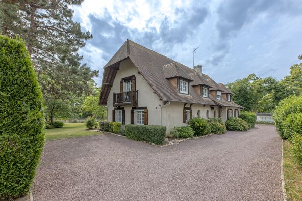 Sale House Brionne 7&nbsp;Rooms 212&nbsp;m²