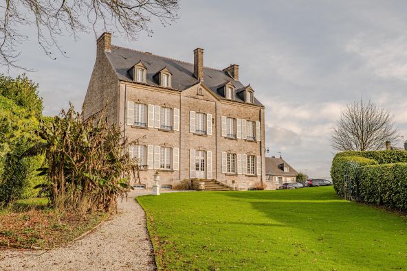 Sale House Valognes 12&nbsp;Rooms 460&nbsp;m²