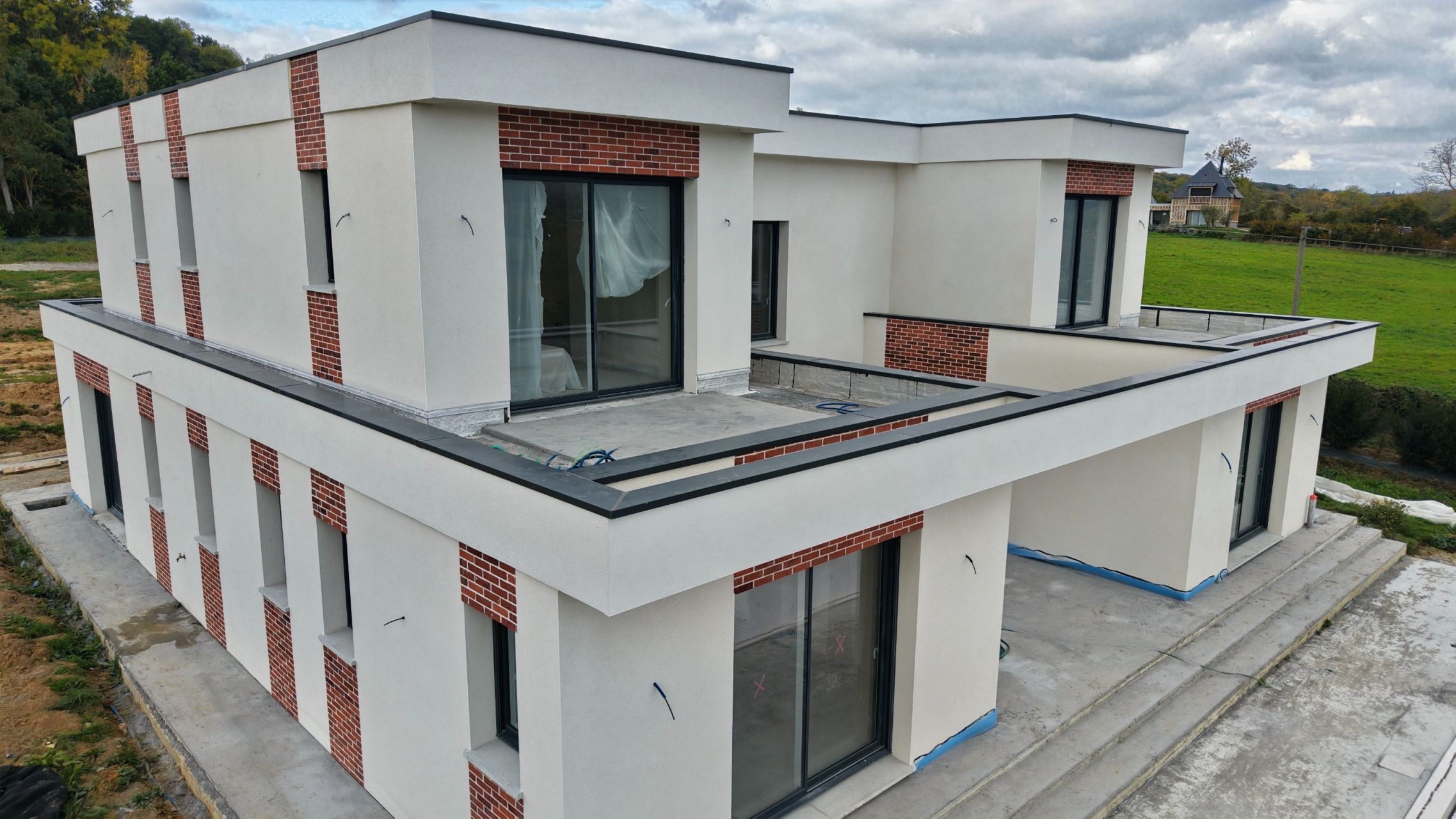 house 8 Rooms for sale on ST MARTIN AUX CHARTRAINS (14130)