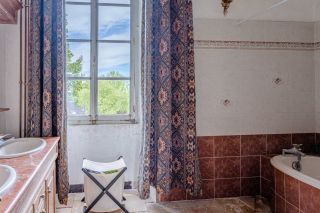 Norman house 10 Rooms for sale on BAYEUX (14400)