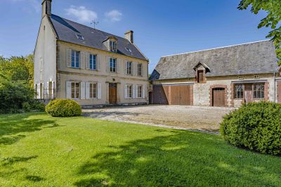 house 10 Rooms for sale on VAUX SUR AURE (14400) Sale House Vaux-sur-Aure 10 Rooms 200 m²