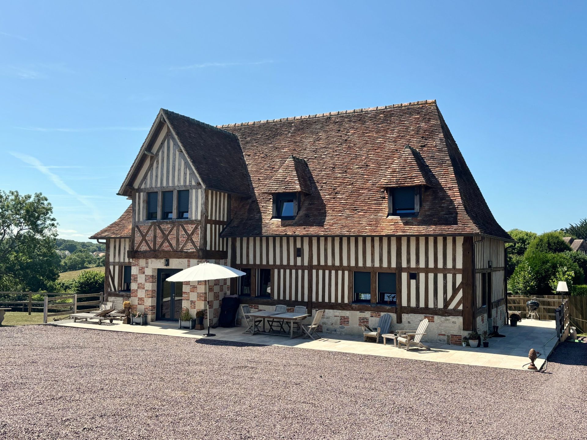 house 6 Rooms for sale on HOULGATE (14510)