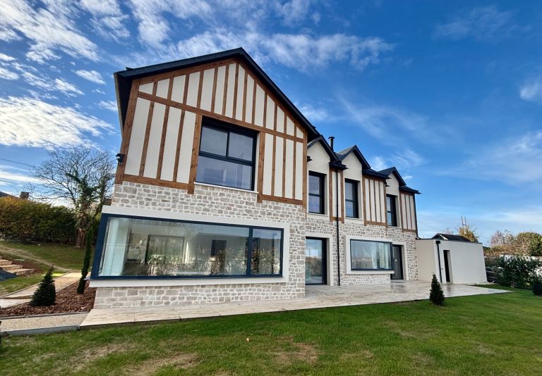 maison 8 Pièces en vente sur TROUVILLE SUR MER (14360)