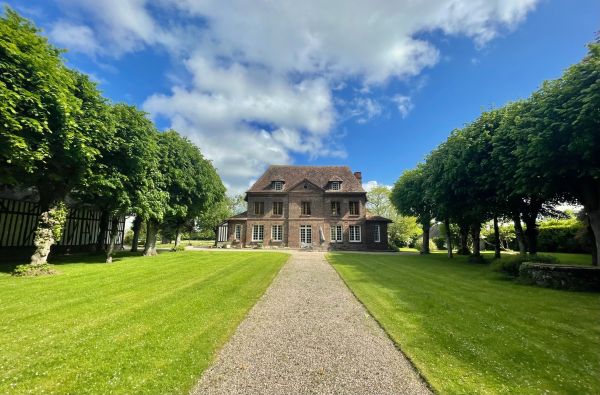 Sale House Saint-Désir 6&nbsp;Rooms 203&nbsp;m²