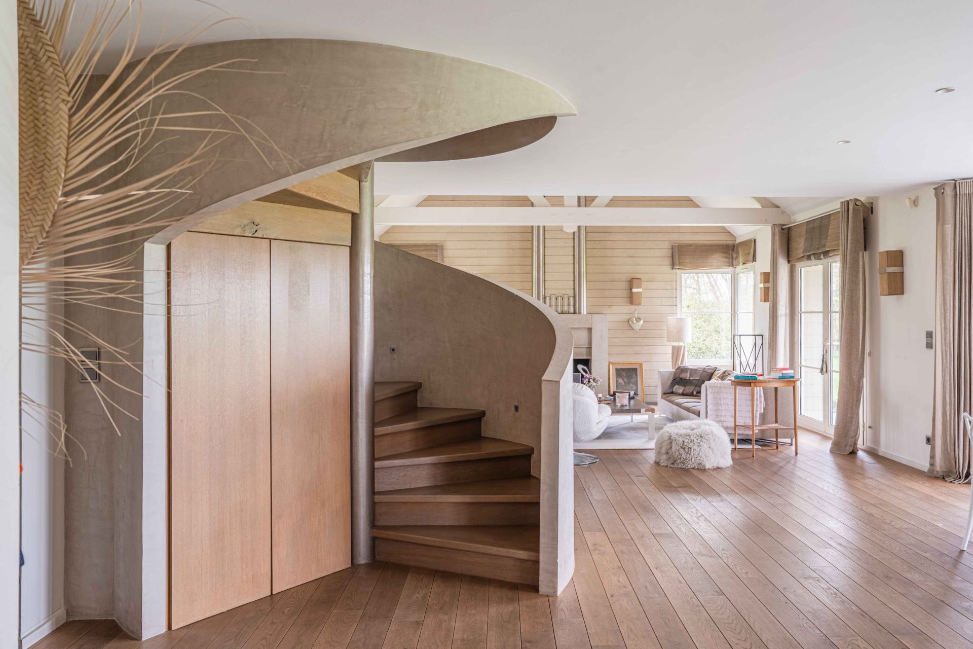 contemporary house 7 Rooms for sale on BAYEUX (14400)