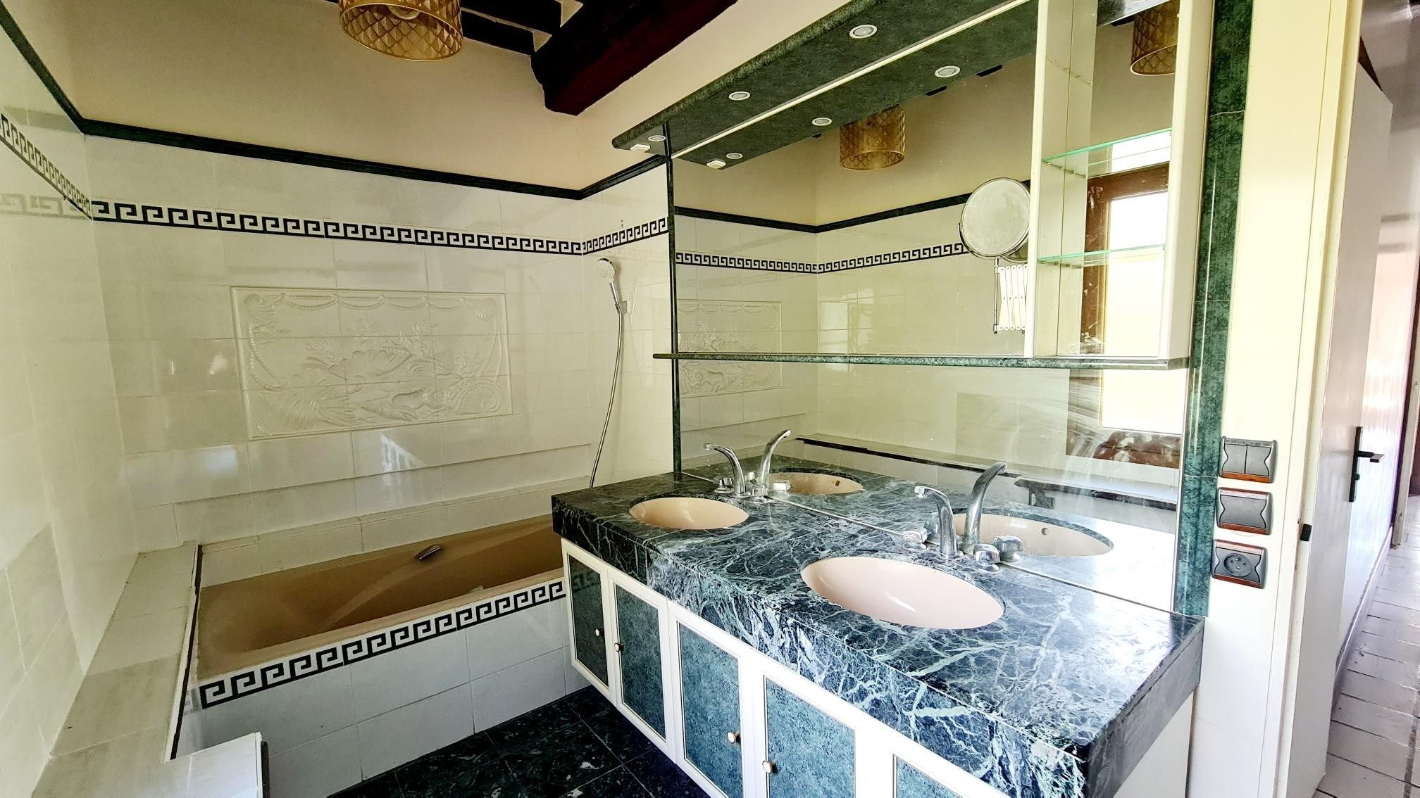 maison 6 Pièces en vente sur PONT L EVEQUE (14130)