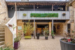 house 15 Rooms for sale on BAYEUX (14400)