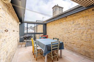 house 15 Rooms for sale on BAYEUX (14400)