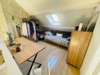house 4 Rooms for sale on BAYEUX (14400)
