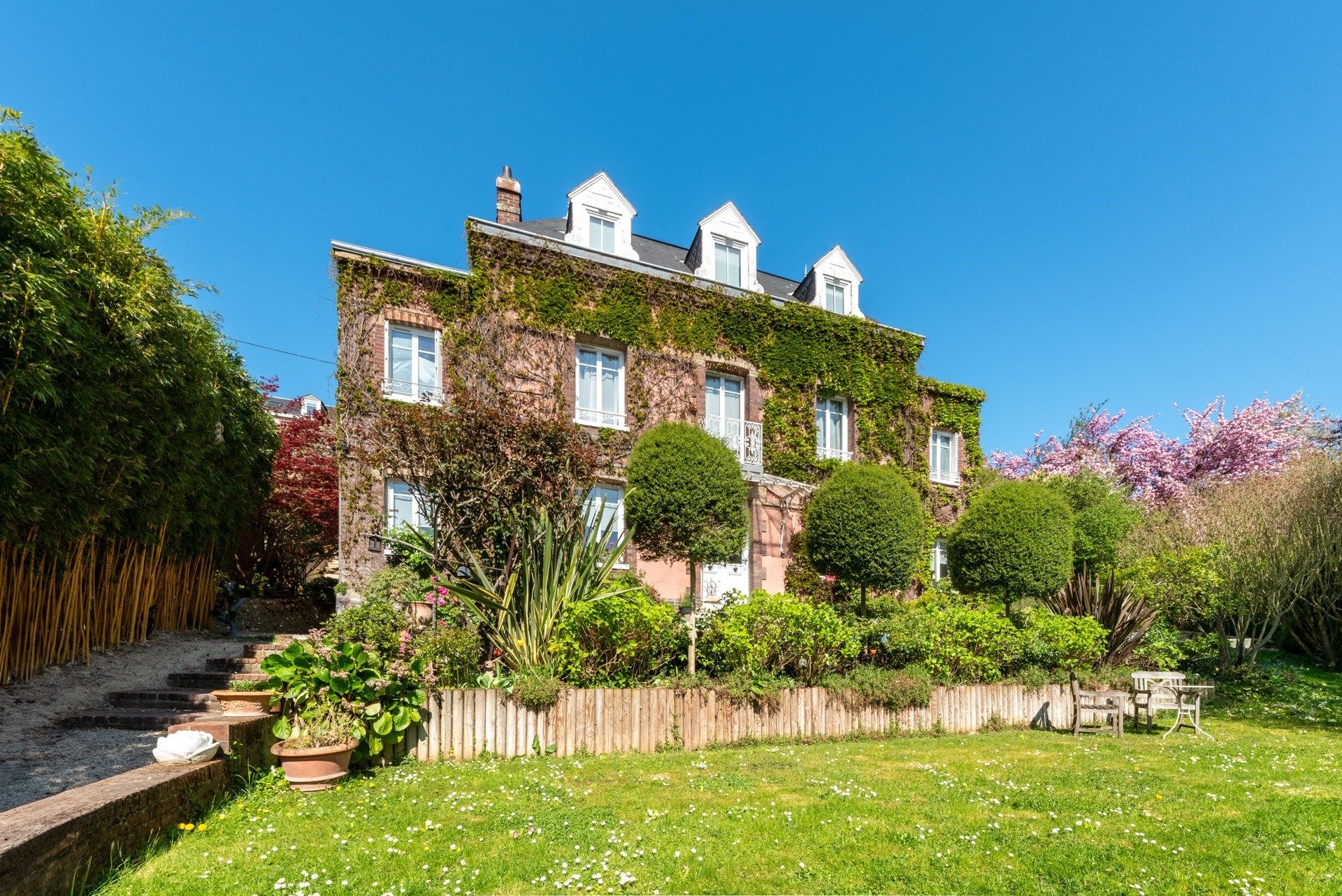 maison 8 Pièces en vente sur ROUEN (76000)