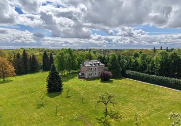 Vente Maison Saint-Pierre-de-Salerne 7 Pièces 200 m²