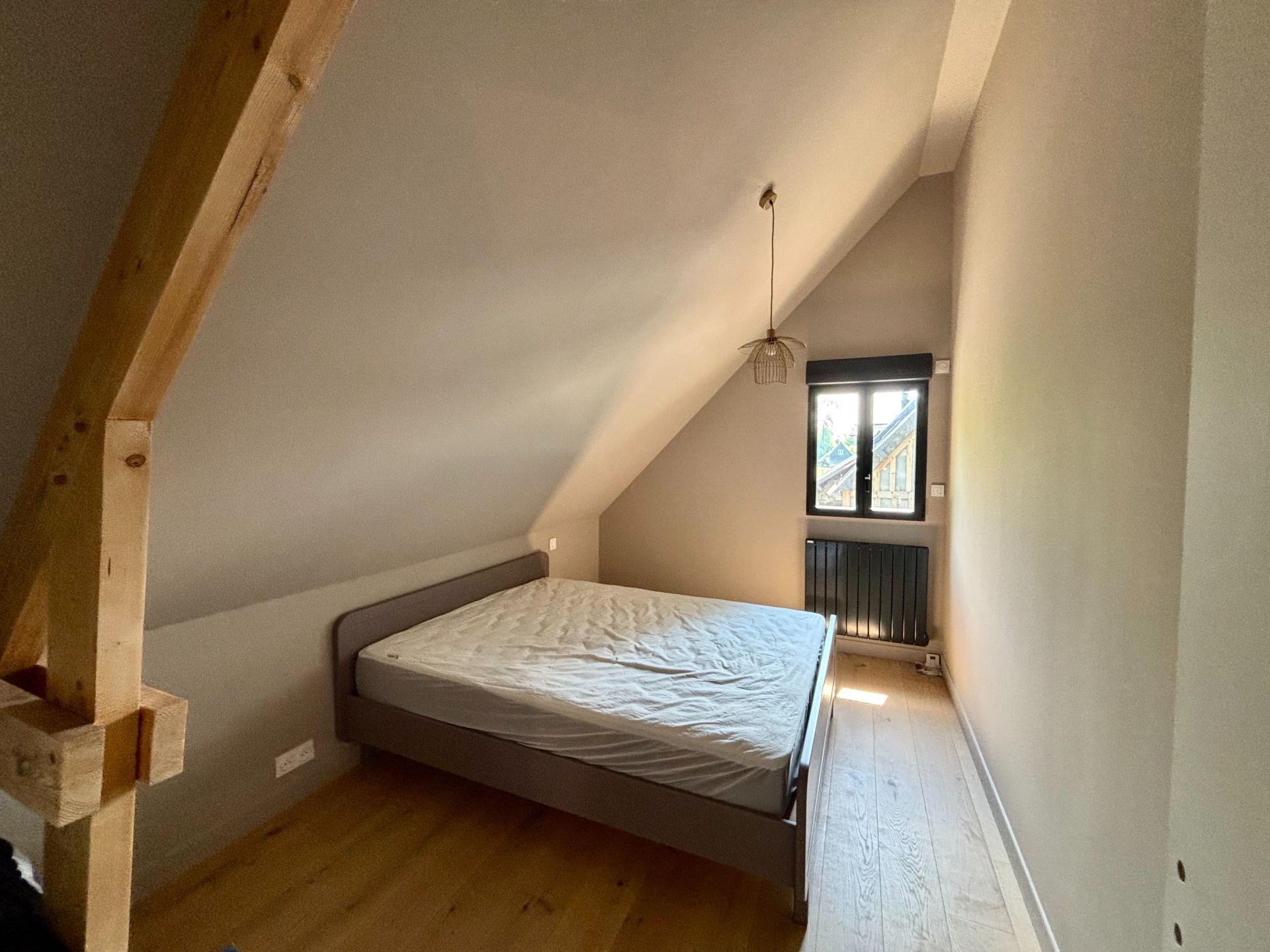 house 6 Rooms for sale on GLANVILLE (14950)