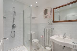 house 10 Rooms for sale on ARROMANCHES LES BAINS (14117)