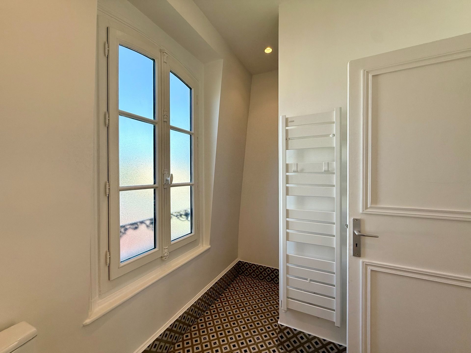 house 9 Rooms for sale on ROUEN (76000)