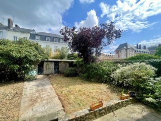 house 9 Rooms for sale on ROUEN (76000)