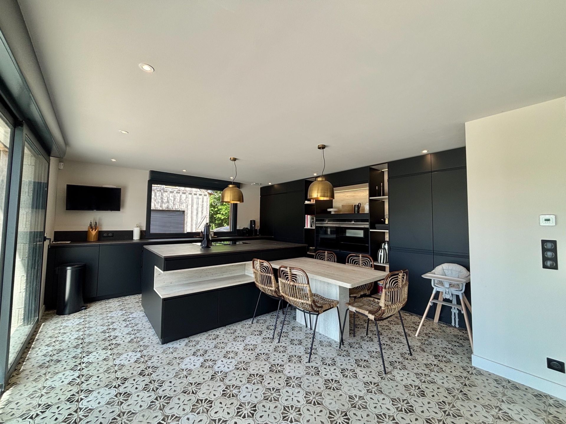 house 6 Rooms for seasonal rent on GLANVILLE (14950)