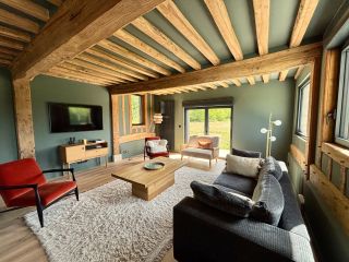 house 6 Rooms for seasonal rent on GLANVILLE (14950)