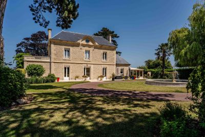 Vente Maison Merville-Franceville-Plage 13 Pièces 367 m²