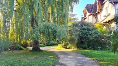 maison normande 9 Pièces en vente sur PONT L EVEQUE (14130)