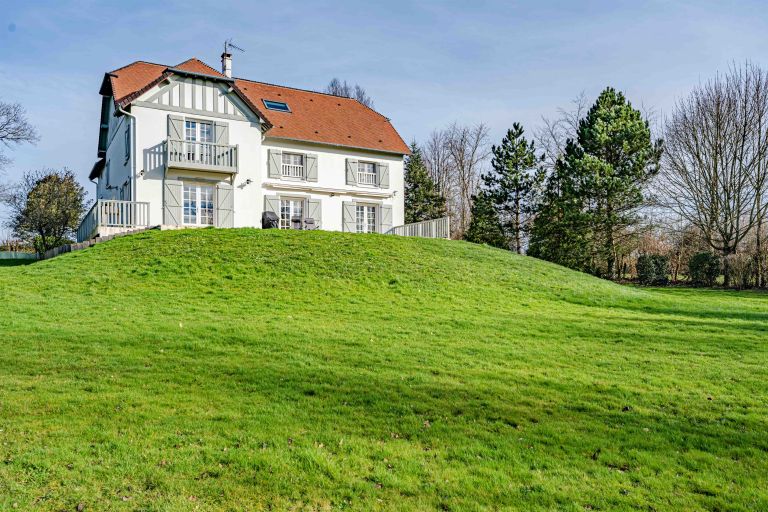 maison 8 Pièces en vente sur LE MESNIL SUR BLANGY (14130)