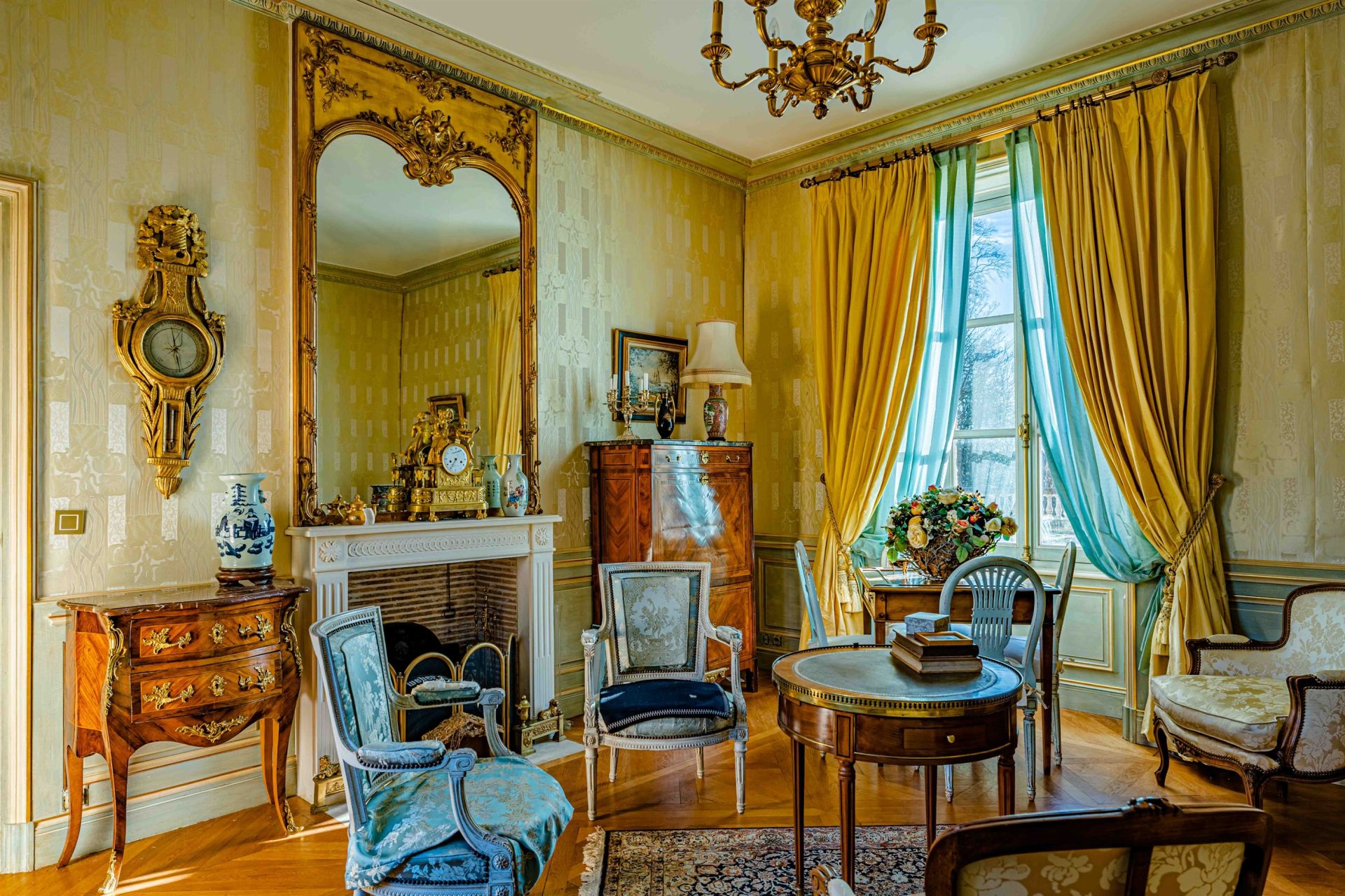 hôtel particulier 18 Pièces en vente sur BAYEUX (14400)