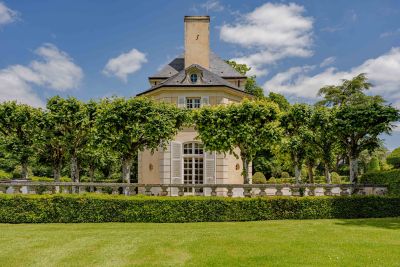equestrian property 16 Rooms for sale on NEUVY AU HOULME (61210) Sale Equestrian property Neuvy-au-Houlme 16 Rooms 3461 m²