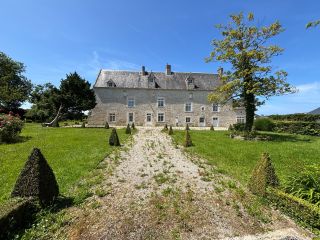 house 7 Rooms for sale on CARENTAN LES MARAIS (50500)