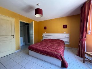 house 7 Rooms for sale on CARENTAN LES MARAIS (50500)