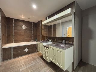 house 7 Rooms for sale on CARENTAN LES MARAIS (50500)