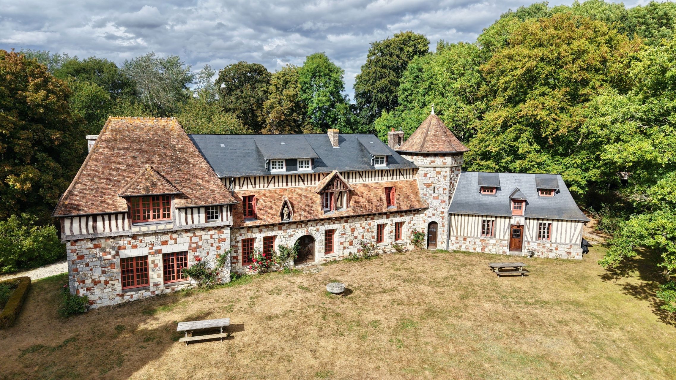 manor house 15 Rooms for sale on ECAQUELON (27290)