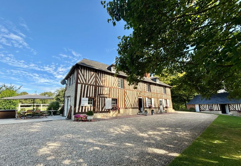 manoir 8 Pièces en vente sur RUMESNIL (14340)