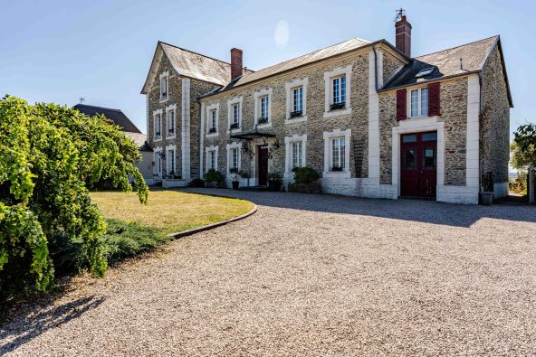 Sale House Bayeux 11 Rooms 325 m²